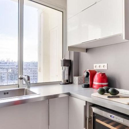 Guestready - Appartement Terrasse Vue Tour Eiffel Parigi Esterno foto