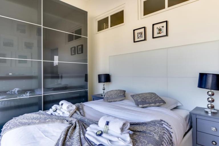 Guestready - Appartement Terrasse Vue Tour Eiffel Parigi Esterno foto