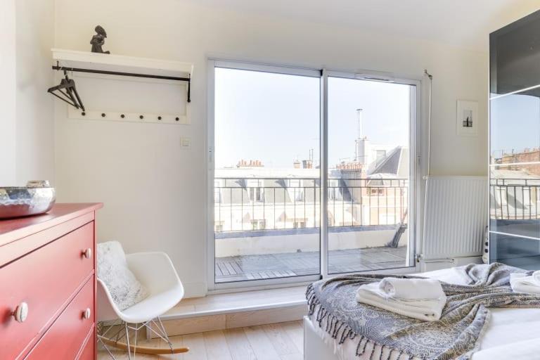 Guestready - Appartement Terrasse Vue Tour Eiffel Parigi Esterno foto